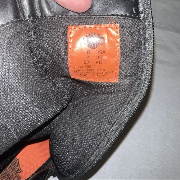 Harley Davidson Black Heeled Boots with Eyelet Accents sz 6 - Picture 6 of 8